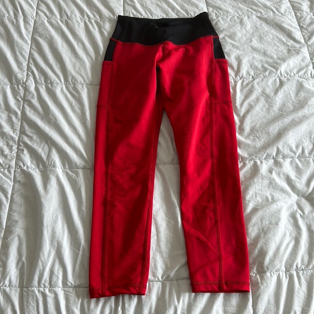 Salty Honey Yoga Pants - red and black